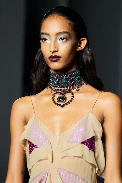 Look 89